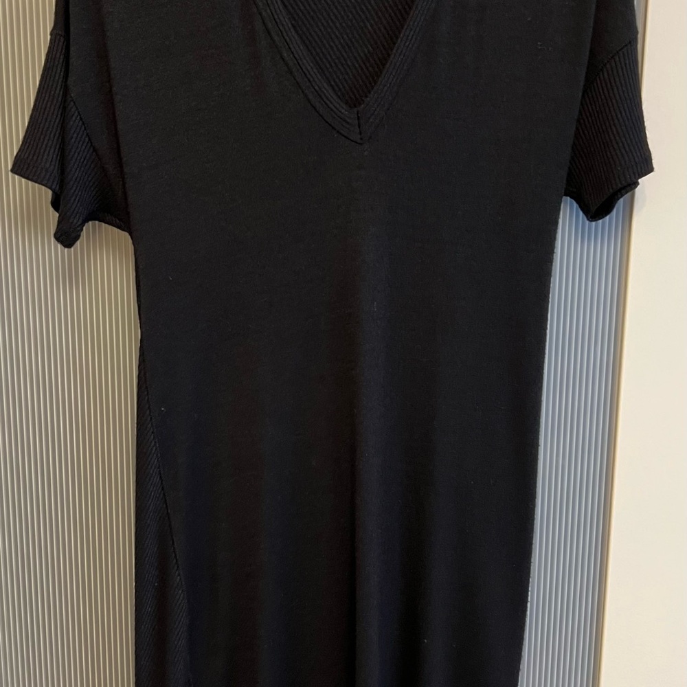 rag & bone Black Short Sleeve V-Neck Dress